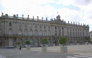 [Hotel de Ville]